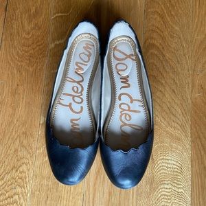 Sam Edelman Scalloped Ballet Flats in Black Leather